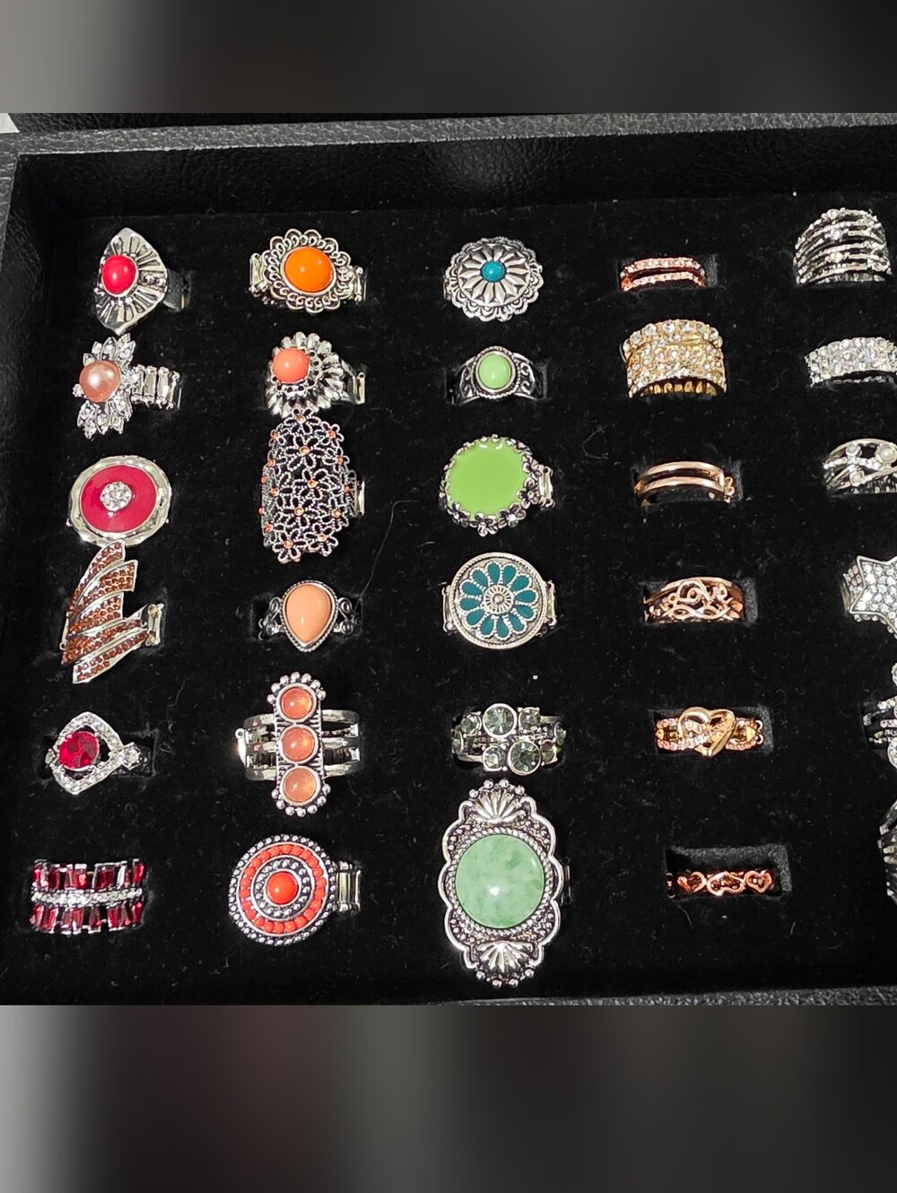 Paparazzi Lot of Rings - Picture 4 of 6